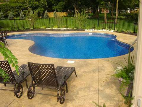 Paradise Pools & Landscaping